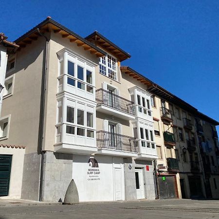 Apartamentos Mundaka Surf Camp Exterior foto